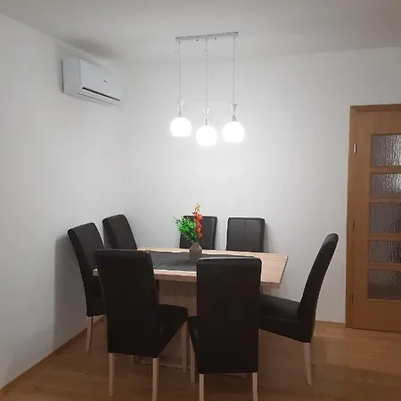 Apartment 16998b *